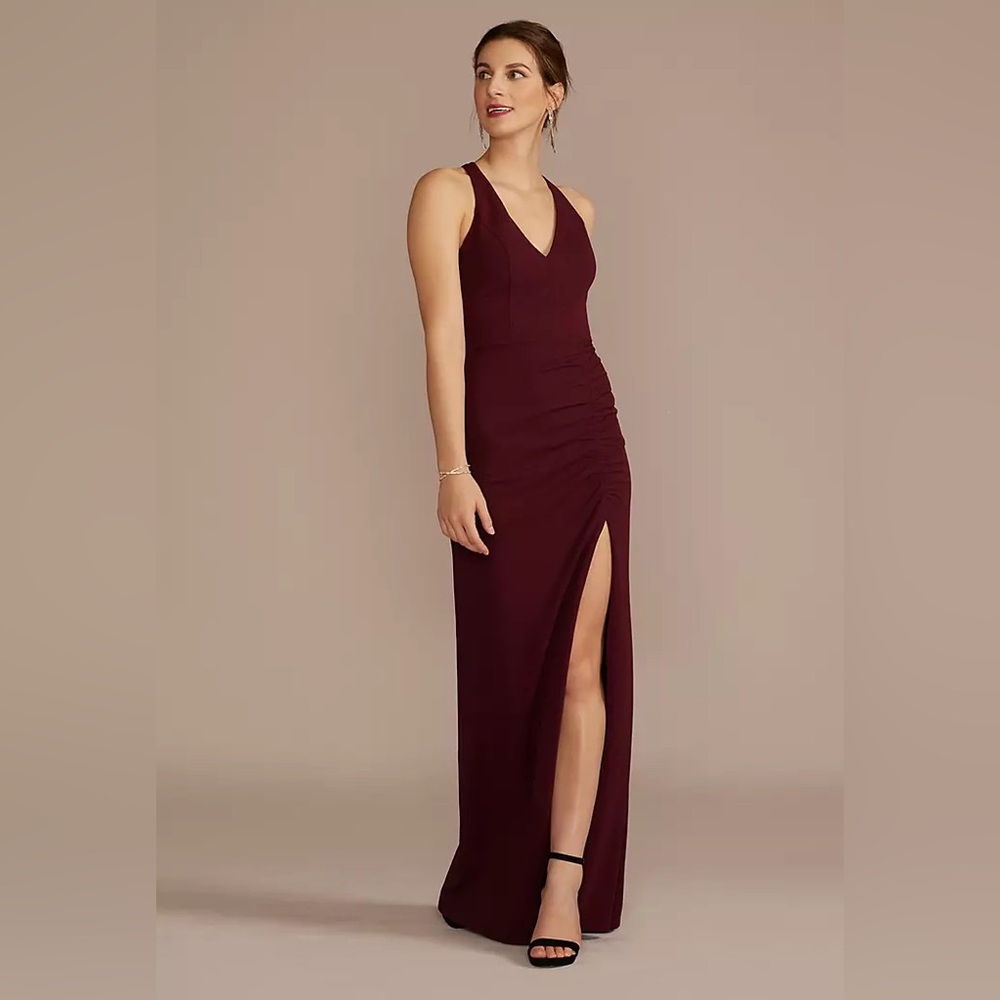 CITY TRIANGLES Ruched Crepe Halter Neck Long Sheath with Slit burgundy size 6